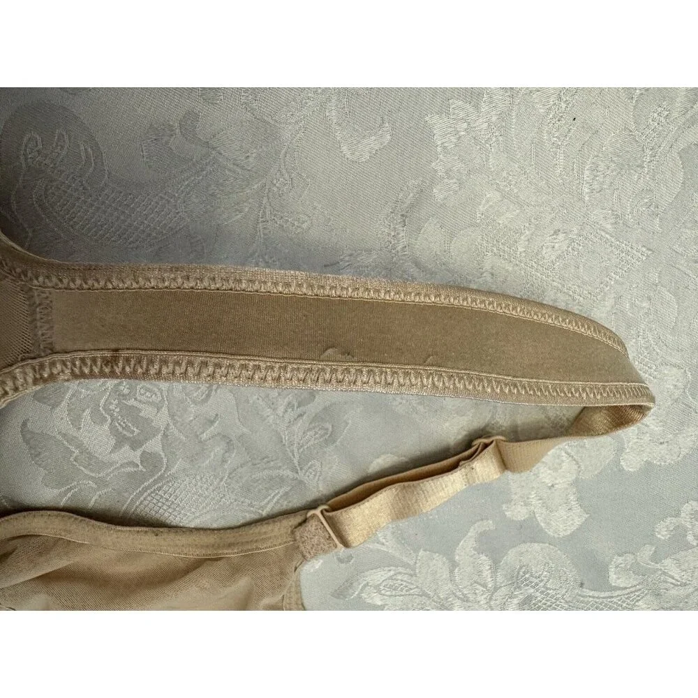 Wacoal‎ 36D Awareness Wire Free Beige Bra 856367 Cushioned Straps Pink Ribbon